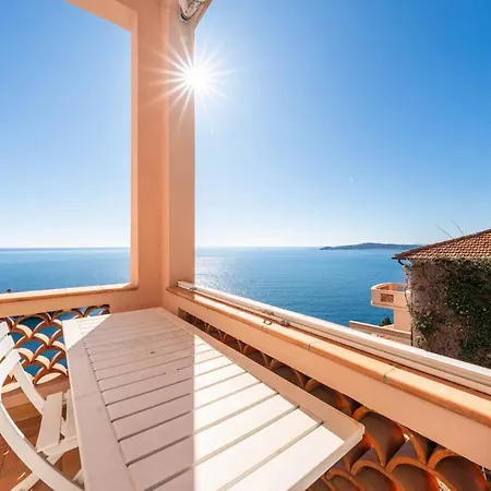 Full Sea View Near With Pool Apartment